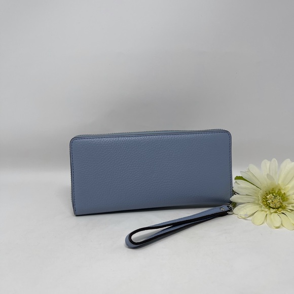 Michael Kors JST Large Zip Wallet - Picture 4 of 9